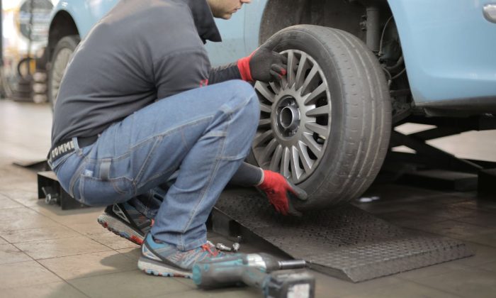 Demontáž kolesa – servis bŕzd